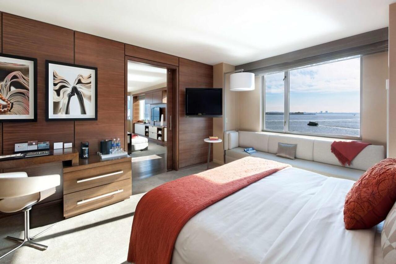 Hyatt Regency Jersey City On The Hudson Exterior photo