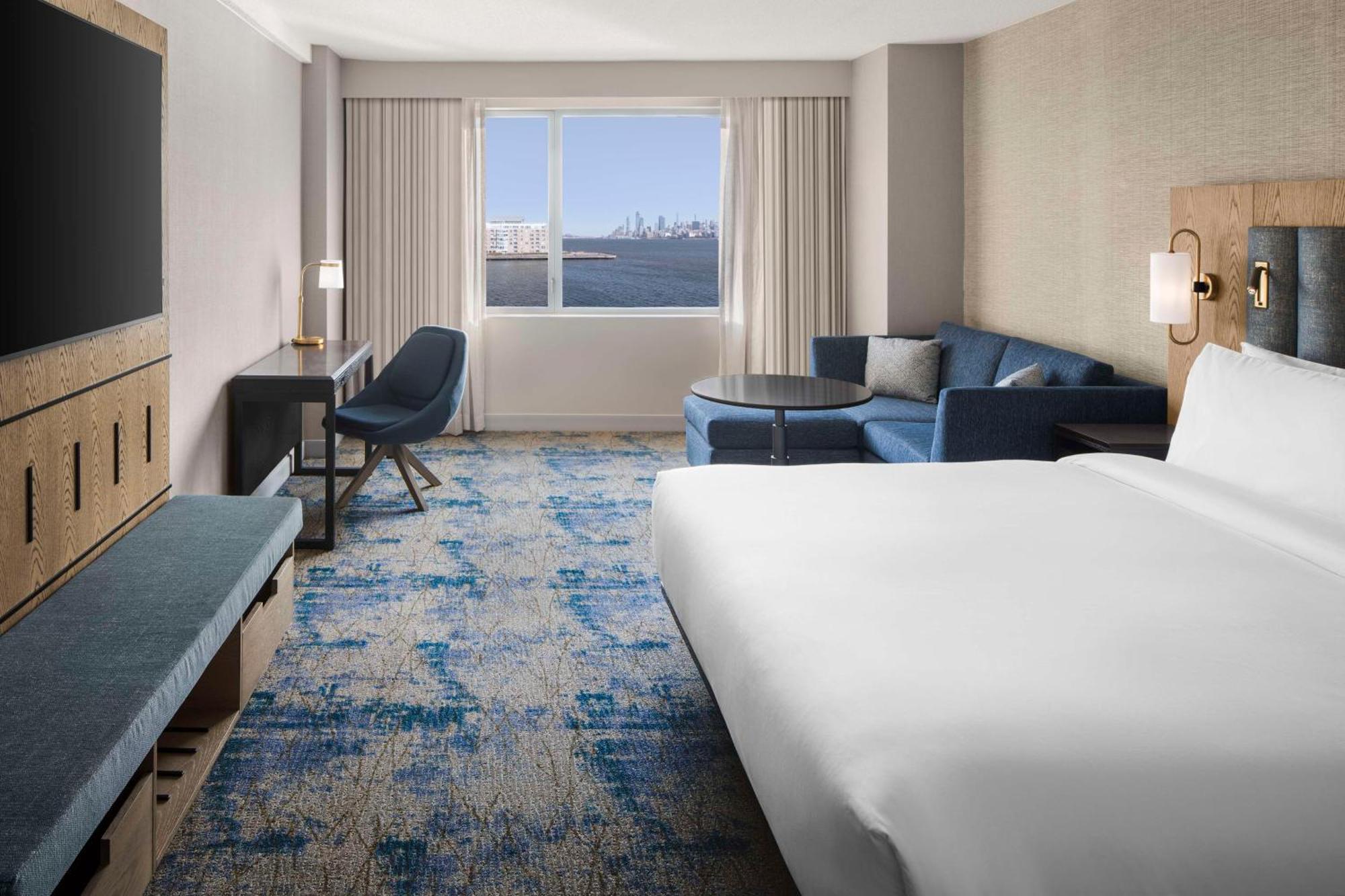 Hyatt Regency Jersey City On The Hudson Exterior photo