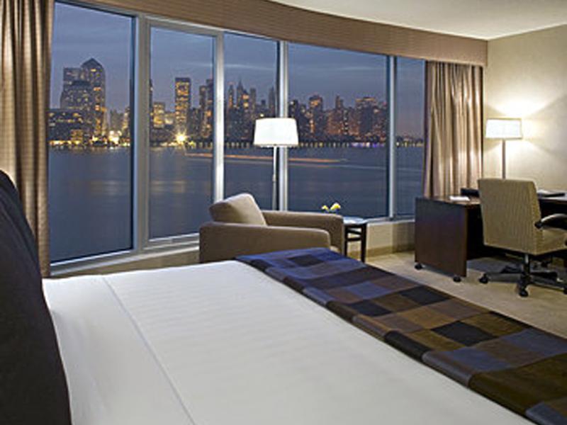Hyatt Regency Jersey City On The Hudson Exterior photo